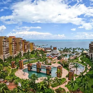 Del Palmar And Resort